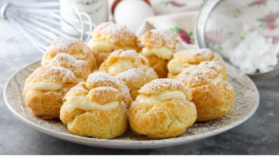 petits choux à la crème pâtissière